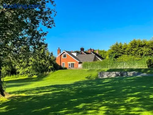 Fairway House - Image 1