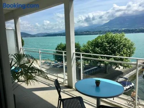 Escapade au bord du lac du Bourget - Image 1