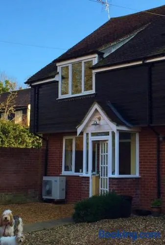 Gorgeous Comfy Cottage Walking Birdwatching Paddle Boarding and Seafood on the Doorstep - Image 1