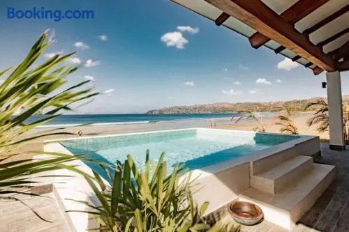 CASA ROSA 49’ - Playa Venao Beach - Image 1