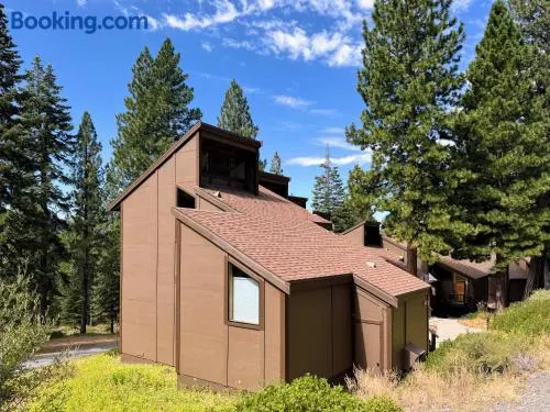 Lofty Retreat, Condo in Northstar - Image 1
