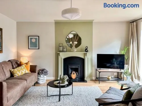 Stylish & comfortable home near airport and hospital - Image 1