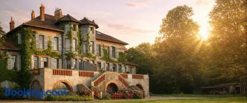Le Relais du Doubs en Bourgogne - Image 1