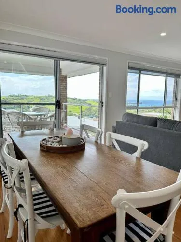 Hillston House - Image 1