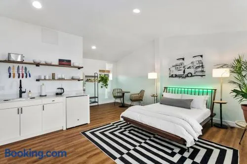 Mokuoeo Studio suite.nui - Image 1