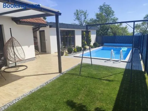 Počitniška hiša Maja v naravi - Image 1
