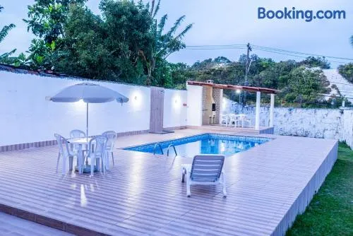 Casa a 950 m da Praia de Jauá - Espaçosa e Aconchegante! - Image 1