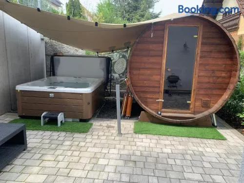 4 * Wohnung SPA Whirlpool & Sauna in Seenähe - Image 1