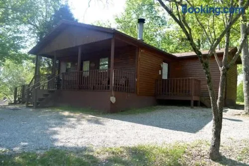 Optimum Cabin #12 with Hot Tub and Jacuzzi on Patoka Lake in Southern Indiana - Image 1