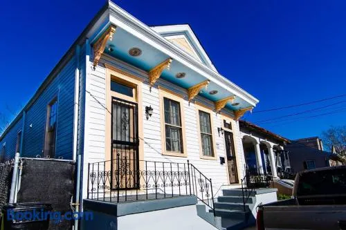 Charming St. Ann Studio - Image 1