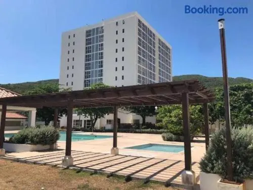 Bay Front Apt 208 - Image 1