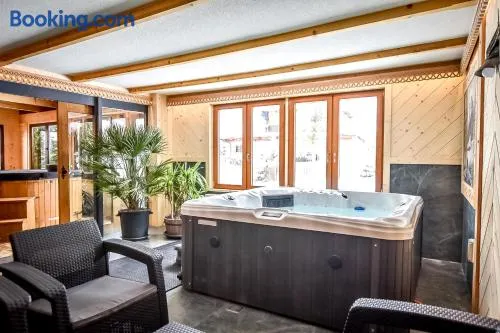 Willa Pod Orłem Jacuzzi Sauna - Image 1