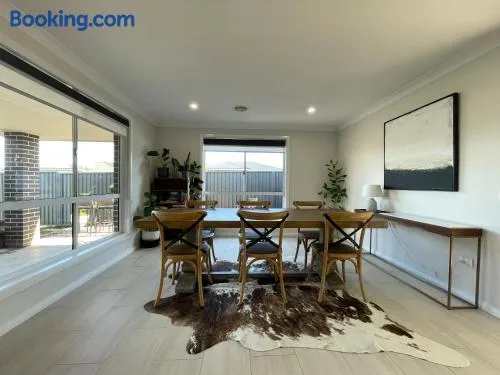 Spacious and Modern Home away from Home - Image 1