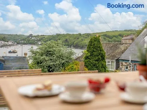 2 Bed in Fowey oc-91396 - Image 1