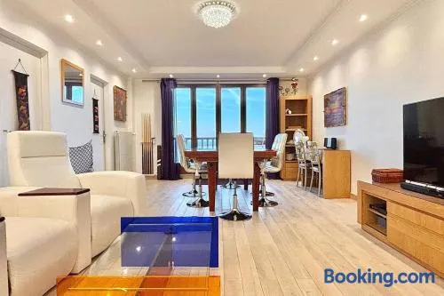 80 m Apartment with Sea & Pool View Sleeps 6 - Image 1