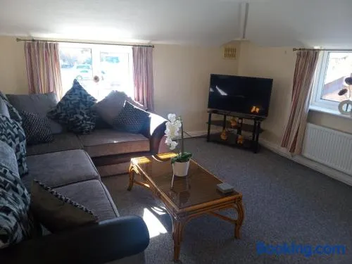 Fox and Hounds Apartment - Image 1