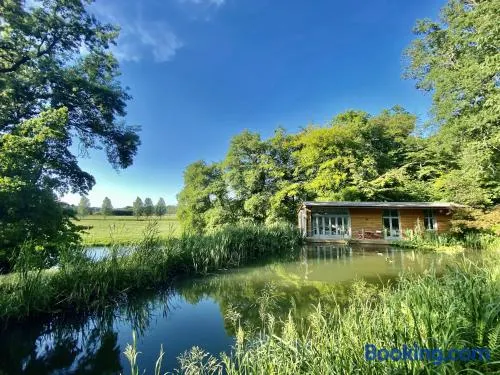 Secluded, New Forest Riverside Lodge - Image 1