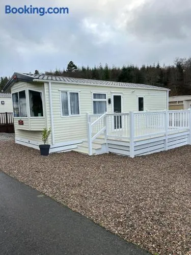 Annas Escape Burnside Moray - Image 1