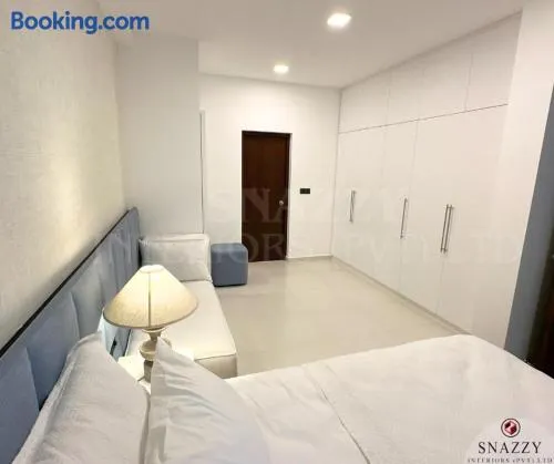 202 room number - Image 1