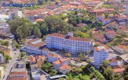 Apartamento no Condomínio Imperial - Image 1