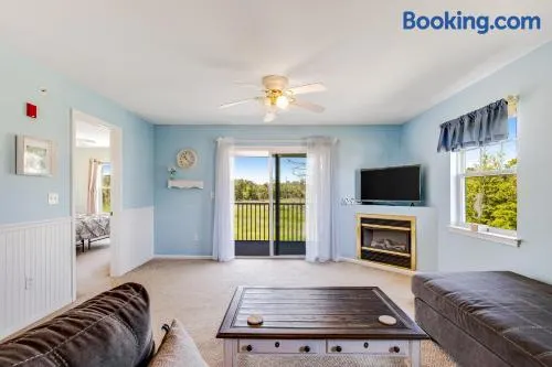 Bethany Bay - 8006 Pettinaro Dr - Image 1
