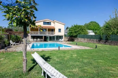 LE LLAR casa con 2 PISCINAS 1 CLIMATIZADA INTERIOR muy cerca de Santiago de Compostela - Image 1
