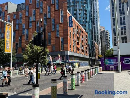 High Spec 3 Bedroom Apartment with Balcony I Opposite Wembley Stadium and OVO Wembley Arena I Easy Access to Central London and London's Iconic Landmarks I Paid Parking Available - Image 1