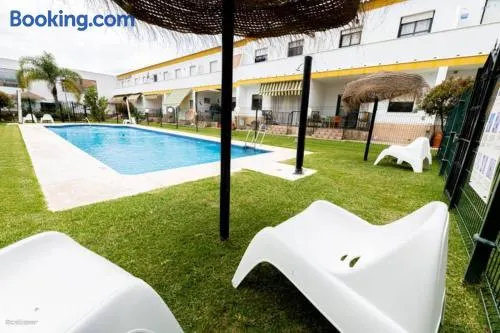 Adosado Coquina Urb con Piscina - Image 1