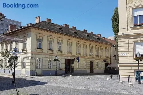 Stylish historic flat for 4 in heart of OldBuda - Image 1
