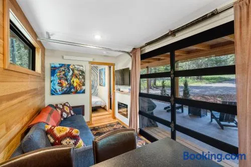 Two Pines - Unique container home w/hot tub - Downtown - Trailer Parking - Pet friendly - Image 1