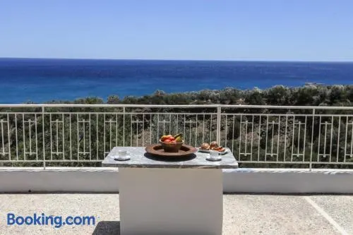 Skouros Villa 2 - Image 1