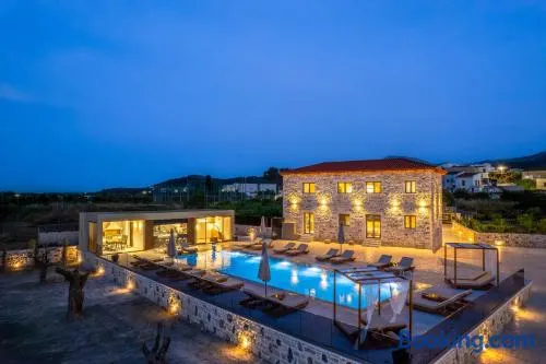 Dianeira Luxury Suites with Shared Pool near Matala - Image 1