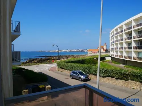 Quiberon - 2 pièces, 40m², 4 pers, parking, balcons, près de la mer - FR-1-478-26 - Image 1