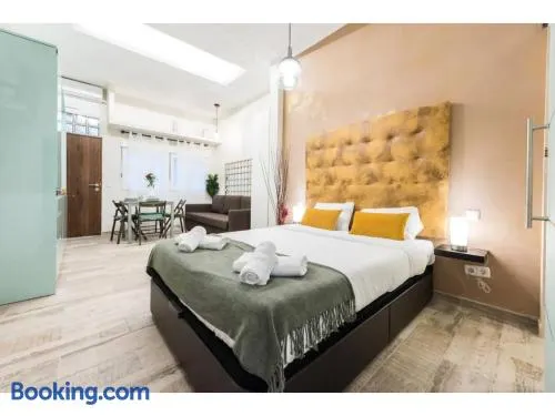 Precioso estudio situado en la zona de Las Ventas Barbadillo Der - Image 1