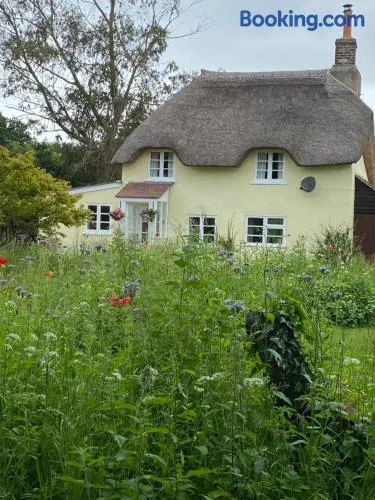 Primrose Cottage - Image 1