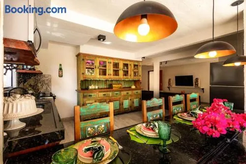 Casa Villa Fontana - Condomínio à beira-mar e próximo ao aeroporto - Praia de Itapuã - Image 1