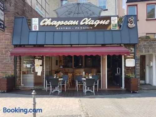Pension Chapeau-Claque - Image 1