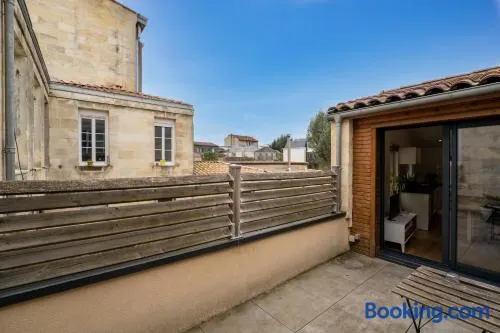 Superbe Appartement avec Terrasse en Centre Ville - Image 1