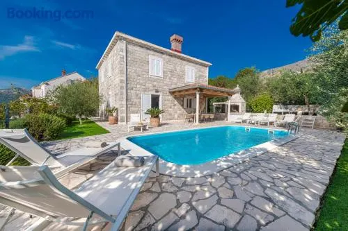 Villa Luna - Image 1