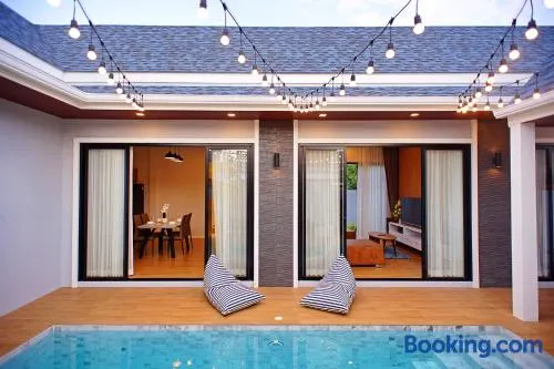 Nattarin Pool Villa Pattaya-Na Chom Thian - Image 1