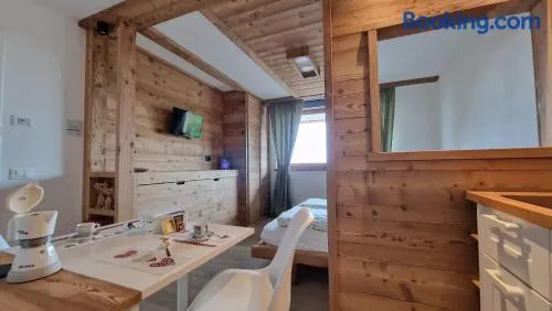 Guest House Dolomiti Mountain View Apartment - Image 1