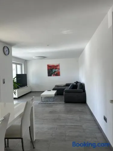 Schöne Wohnung in Top Lage - Image 1
