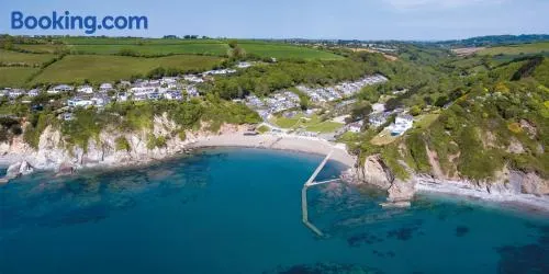 2 Bed Coastal Bungalow - Millendreath, Looe - Image 1