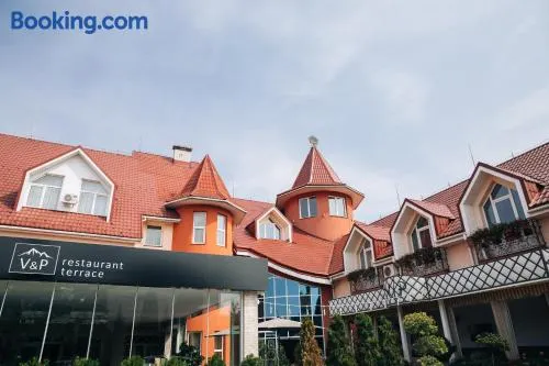 V&P HOTEL & Restaurant - Image 1