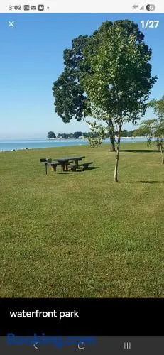 JENS DEN Lake Erie Resort Fishermens Delight - Image 1