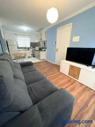 Cozy apartment, 3 bedrooms near the airport - Image 1