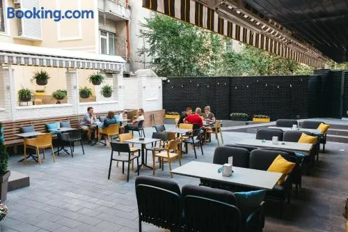 Discovery Hotel - Image 1