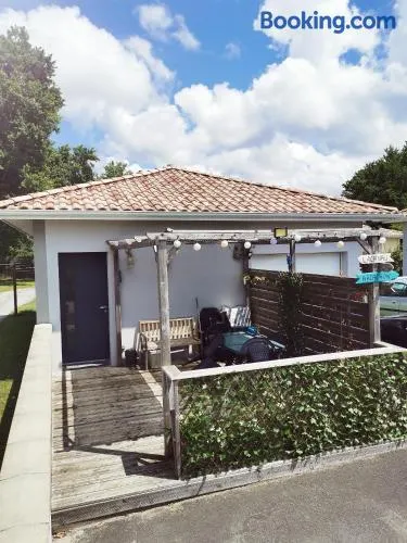 Le Porge Beach House 4 People - Image 1
