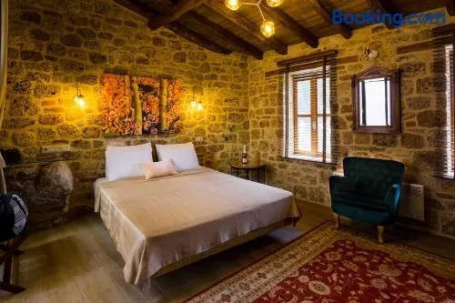 Blossom rooms & suite - Image 1