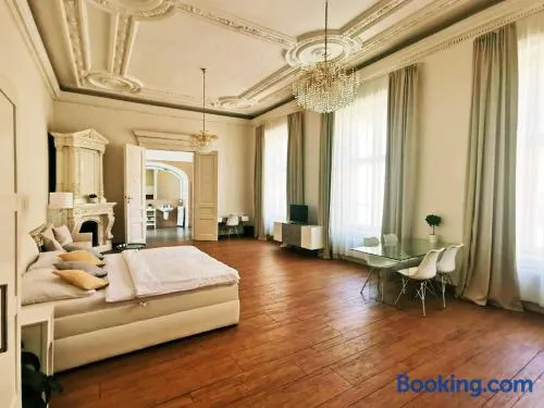 Luxury Design City centre Apartment - Image 1